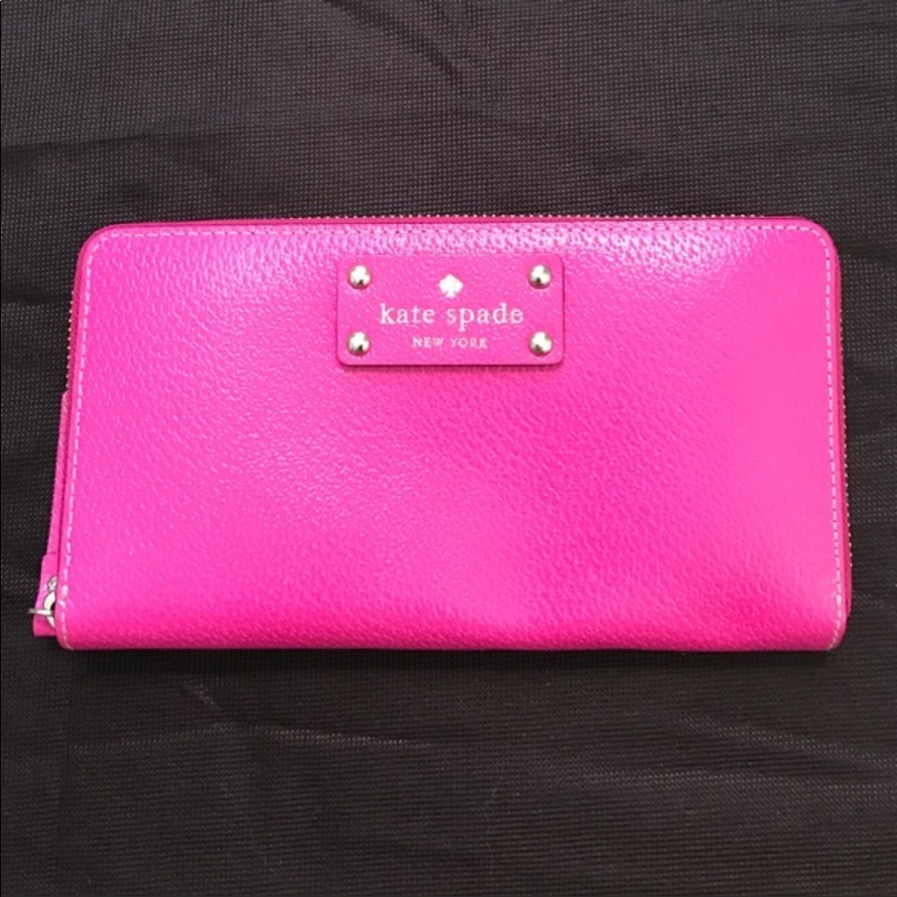 Kate Spade zip around wallet